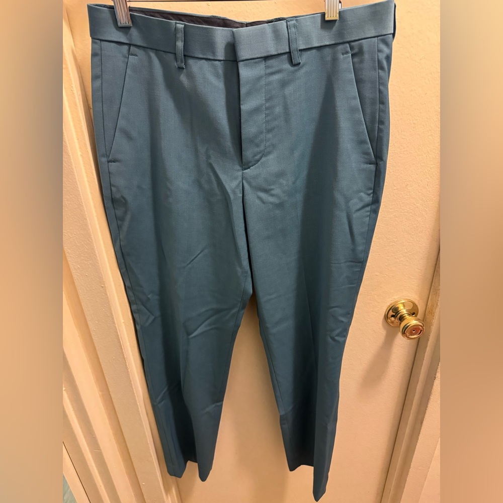 Express Suit - Picture 6 of 8